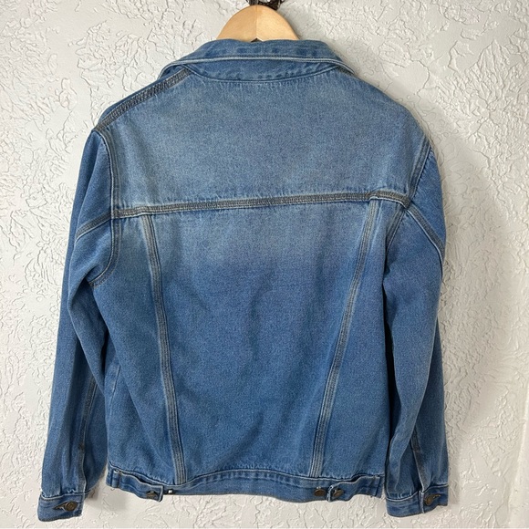 *SOLD*Forever 21 | Oversized Rose Embroidered Patch Denim Jacket - Picture 9 of 13